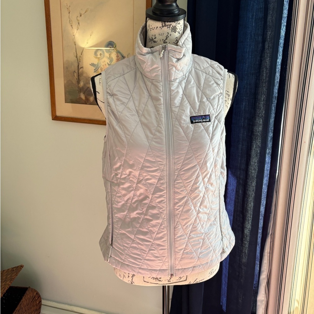 Patagonia Light Gray Quilted Puffer Vest
